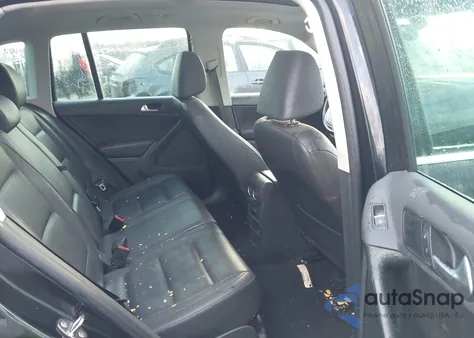 2016 Volkswagen Tiguan Se из США, поврежденный, VIN WVGBV7AX6GW505249